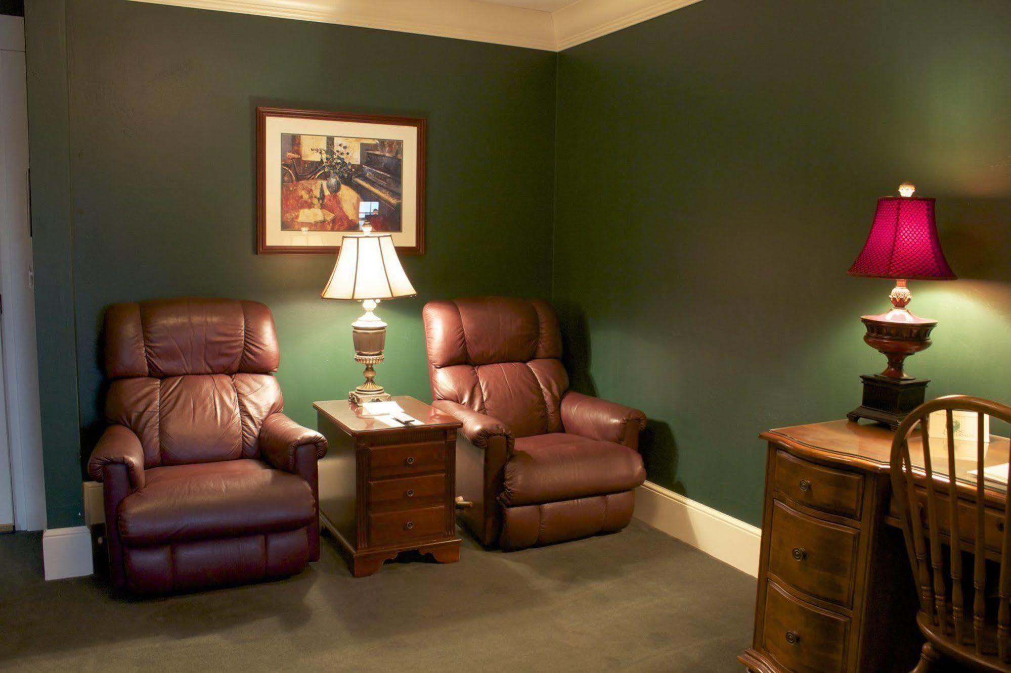 Saint Brendan'S Inn Green Bay Esterno foto