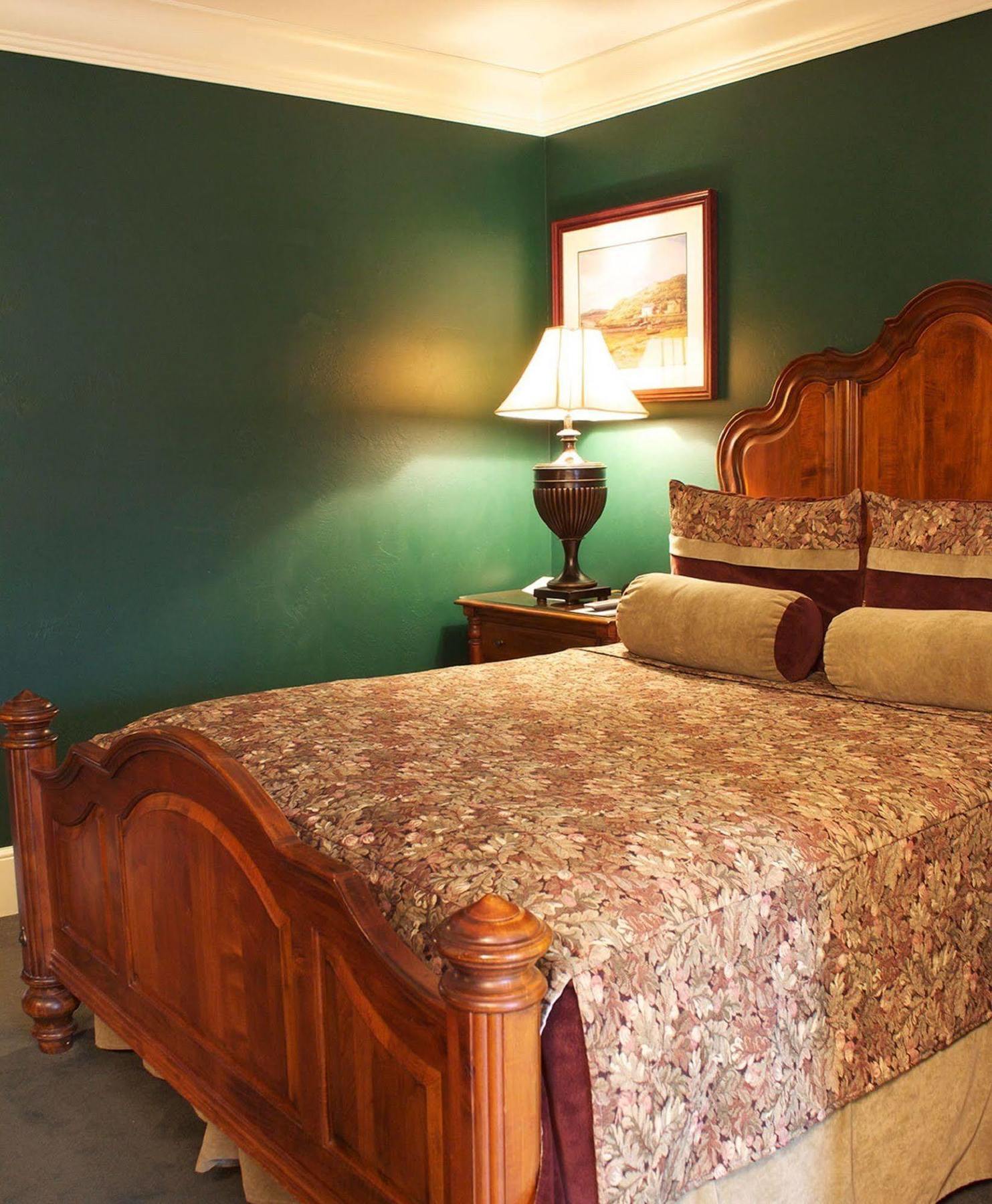 Saint Brendan'S Inn Green Bay Esterno foto